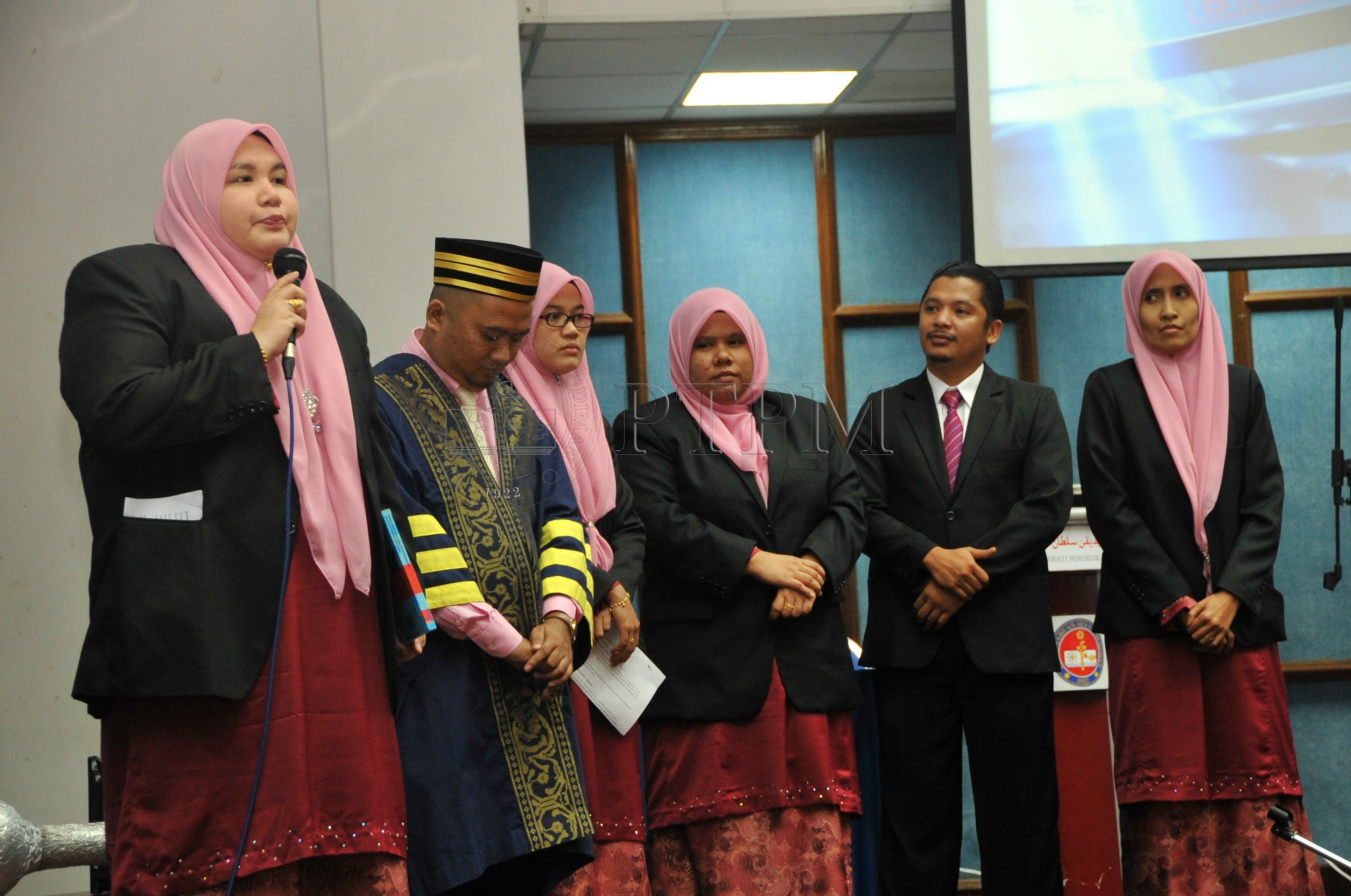 PRO 14 126 KIKPRO 2492